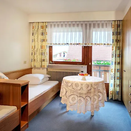 Ferienresidenz Raich - Appartements Mit Sky Wellness Und Garten Ried im Oberinntal Pokój zdjęcie
