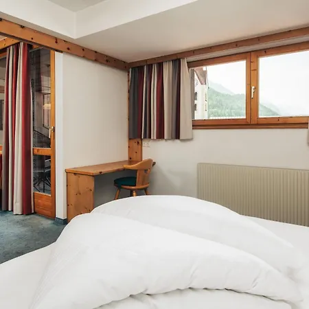 Ferienresidenz Raich - Appartements Mit Sky Wellness Und Garten Ried im Oberinntal Zewnętrze zdjęcie