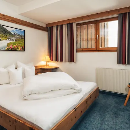 Ferienresidenz Raich - Appartements Mit Sky Wellness Und Garten Ried im Oberinntal Zewnętrze zdjęcie