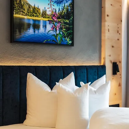 Ferienresidenz Raich - Appartements Mit Sky Wellness Und Garten Ried im Oberinntal Zewnętrze zdjęcie