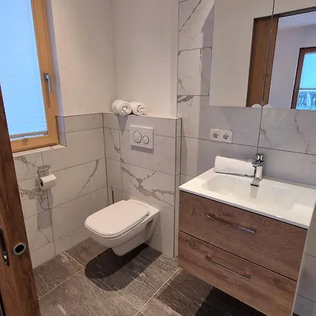 Ferienresidenz Raich - Appartements Mit Sky Wellness Und Garten Ried im Oberinntal Pokój zdjęcie