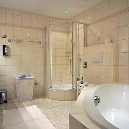 Ferienresidenz Raich - Appartements Mit Sky Wellness Und Garten Ried im Oberinntal Zewnętrze zdjęcie